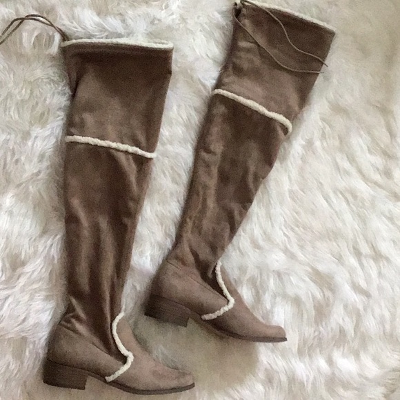 Charle’s Shoes - Women’s Charle’s over the knee boots size 8 new